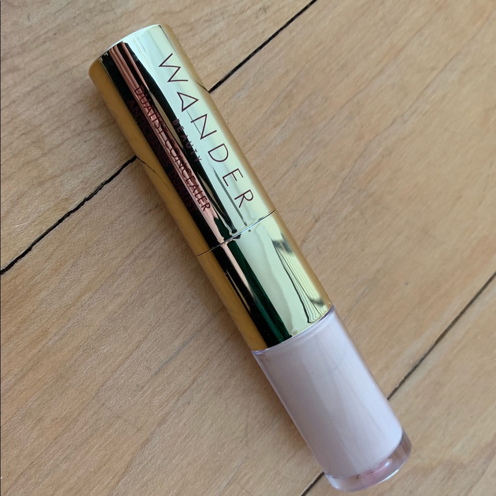 Wander beauty dualist matte illuminating concealer